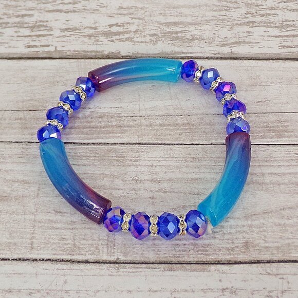Blue and purple glass bead stretch bracelet with clear crystal spacer beads - Picture 4 of 5